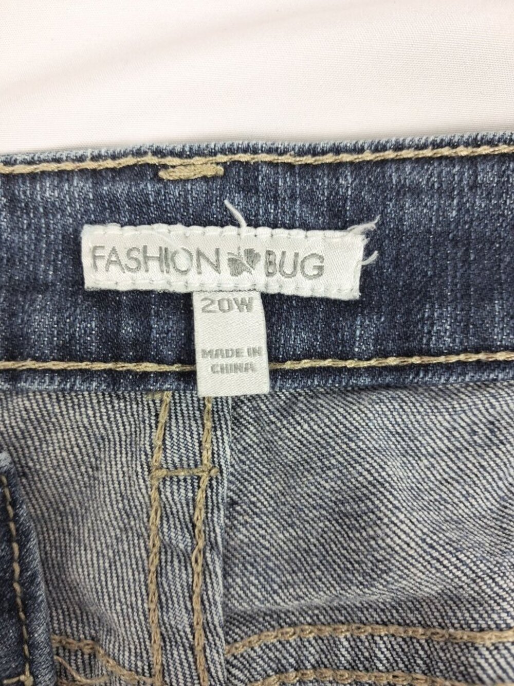 Fashion Bug Women's Plus Distressed Crop Capri Jeans 20W Blue - Picture 4 of 8